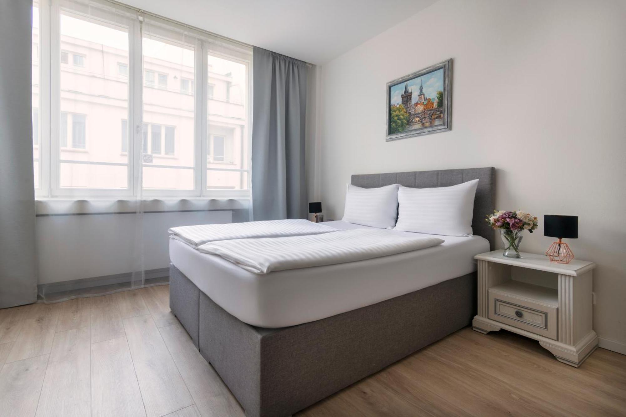 Prague Serenity Suites And Apartments Extérieur photo